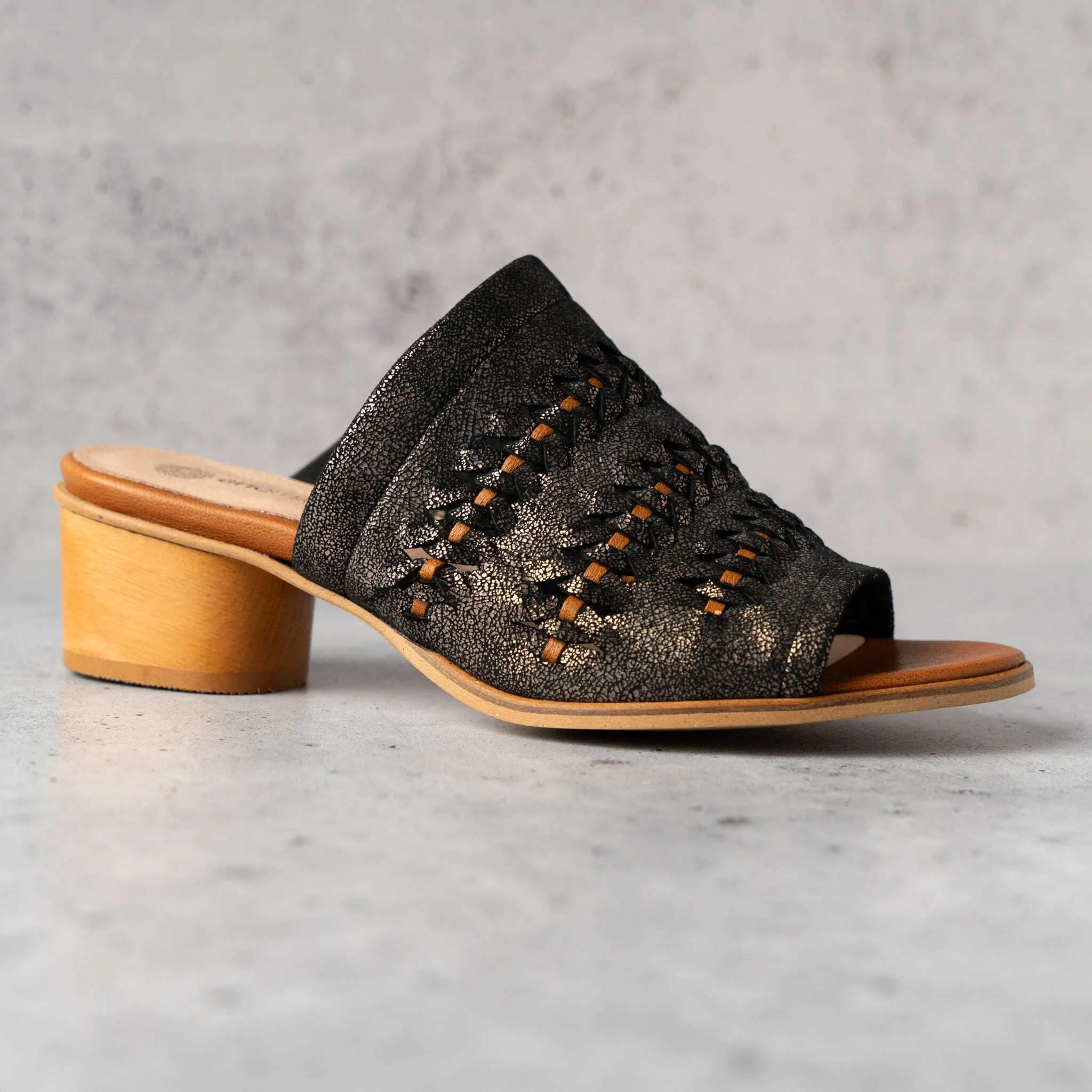 Eric Michael - Lisbon - Crackle Leather