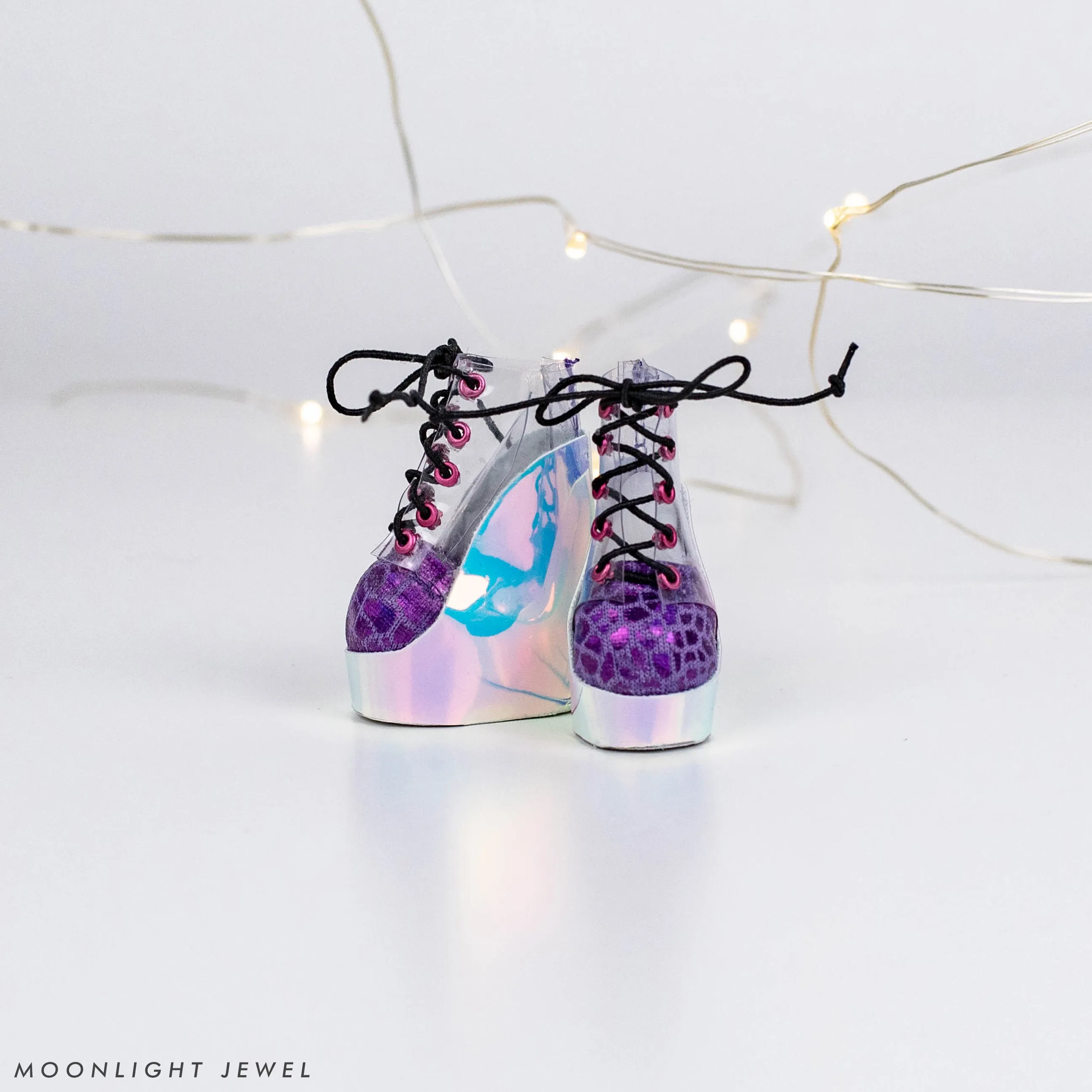 Making Miniature Shoes VOL I