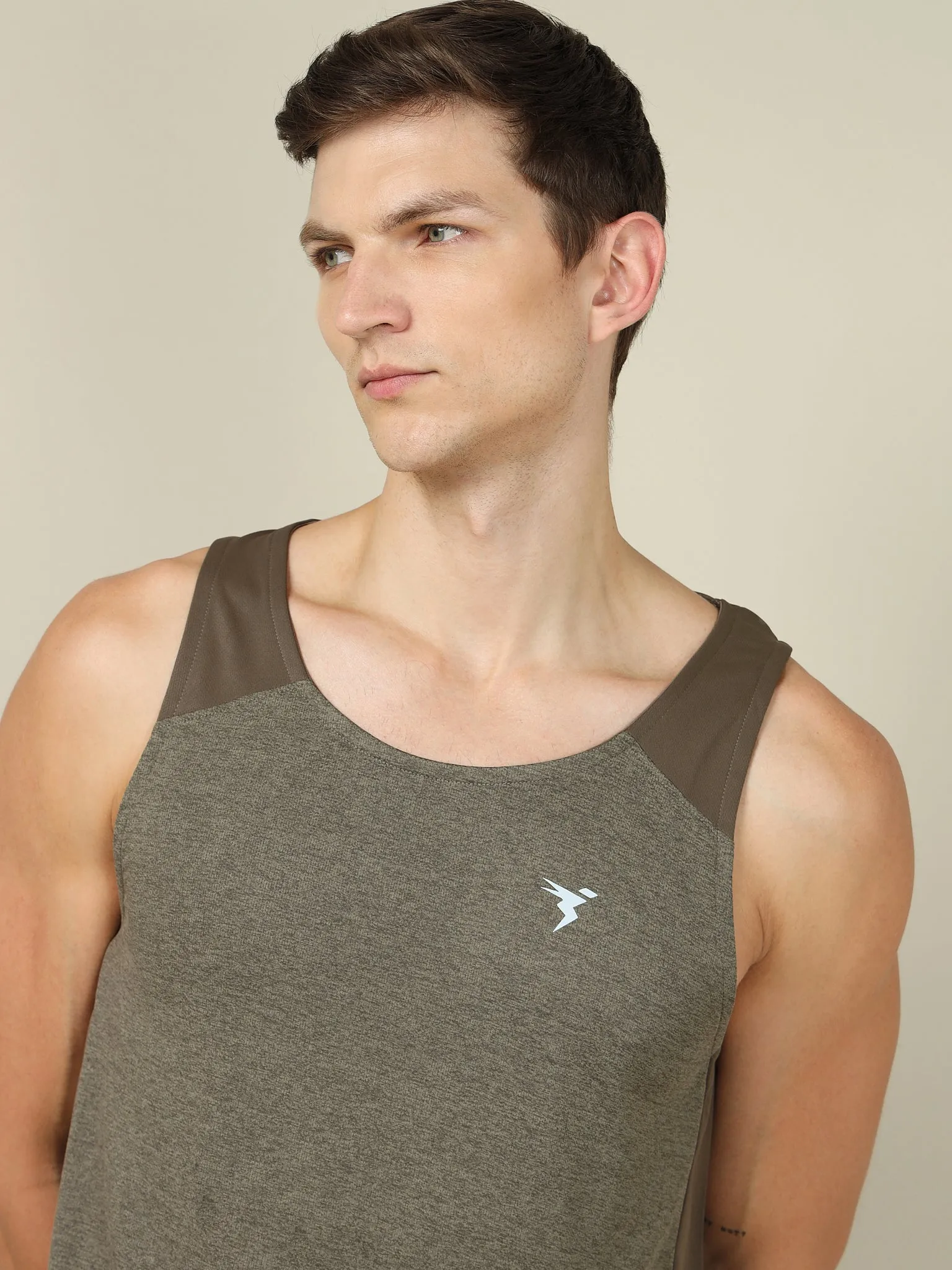 Men Melange Slim Fit Scoop Neck Innerwear Vest with TECHNO COOL 