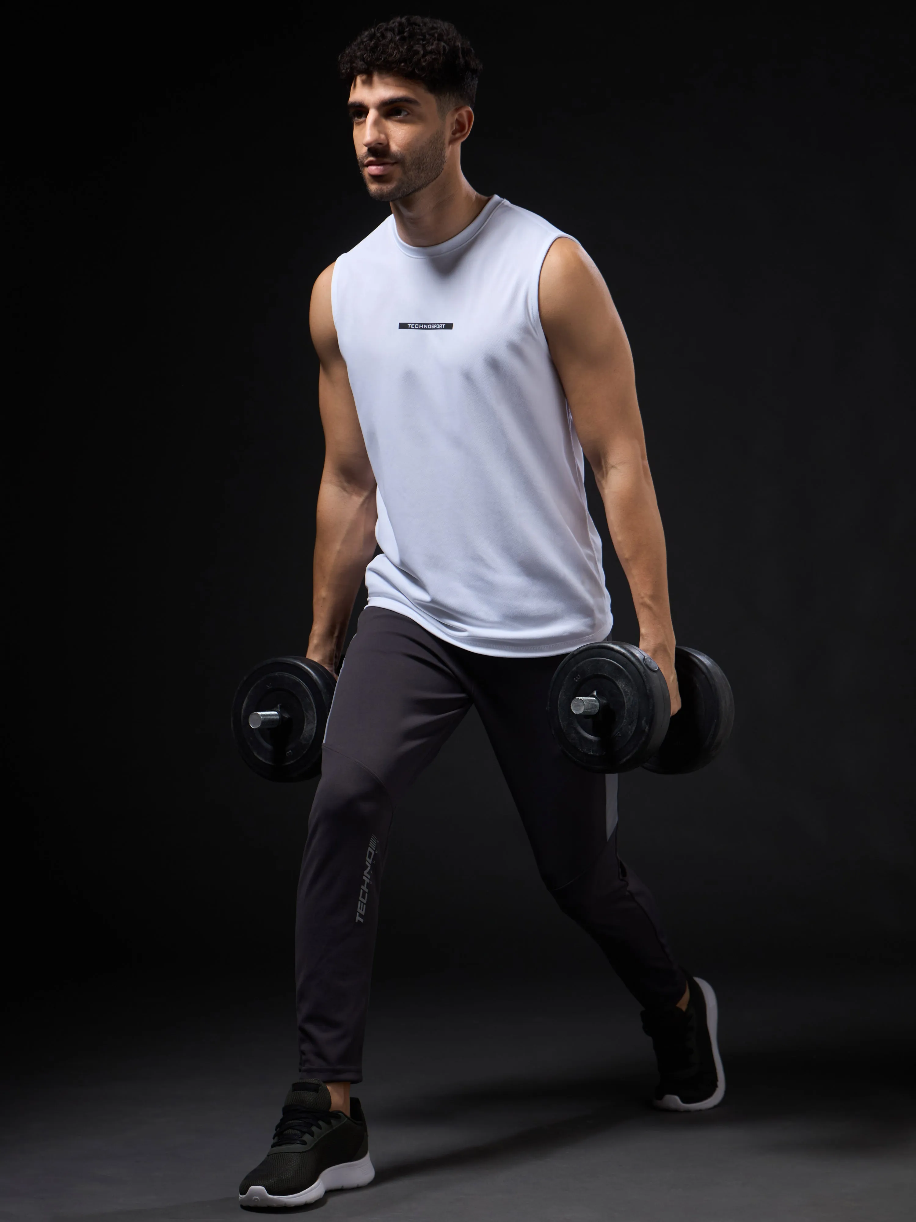 Men Solid Slim Fit Sports Innerwear Vest with TECHNOCOOL 