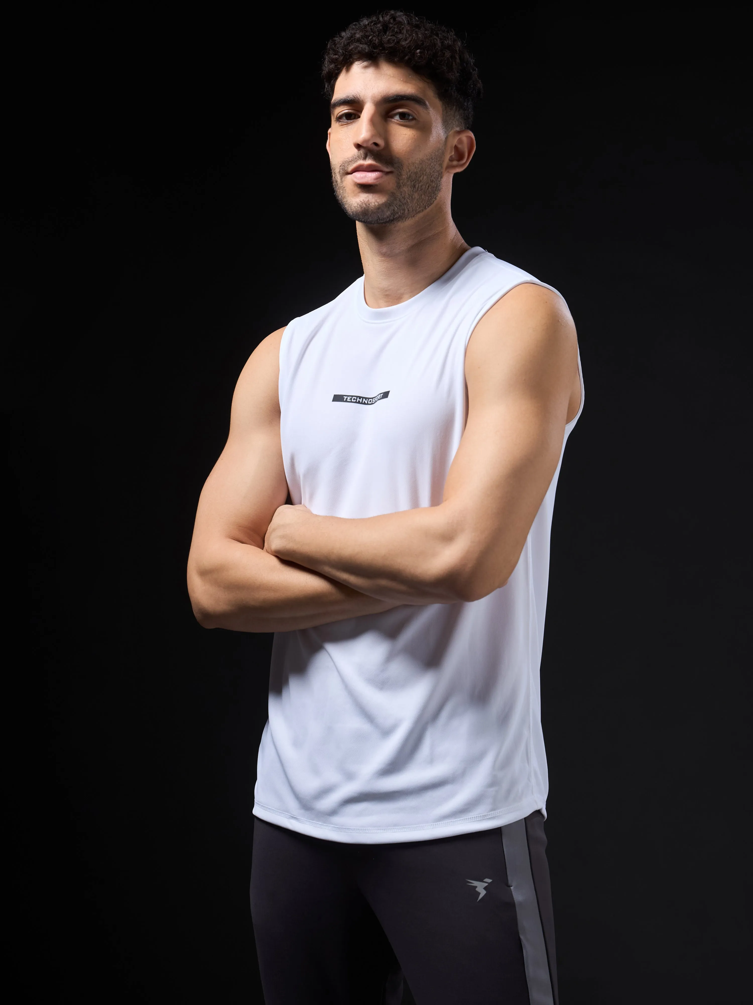 Men Solid Slim Fit Sports Innerwear Vest with TECHNOCOOL 