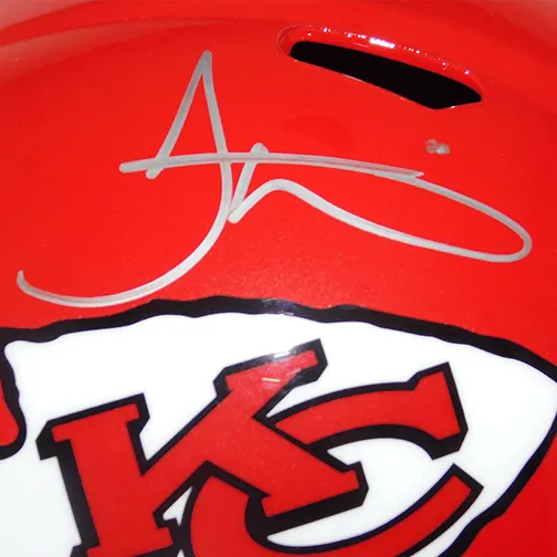 Tyreek Hill Autographed Kansas City Chiefs Full Size Speed Football Helmet  (Beckett )