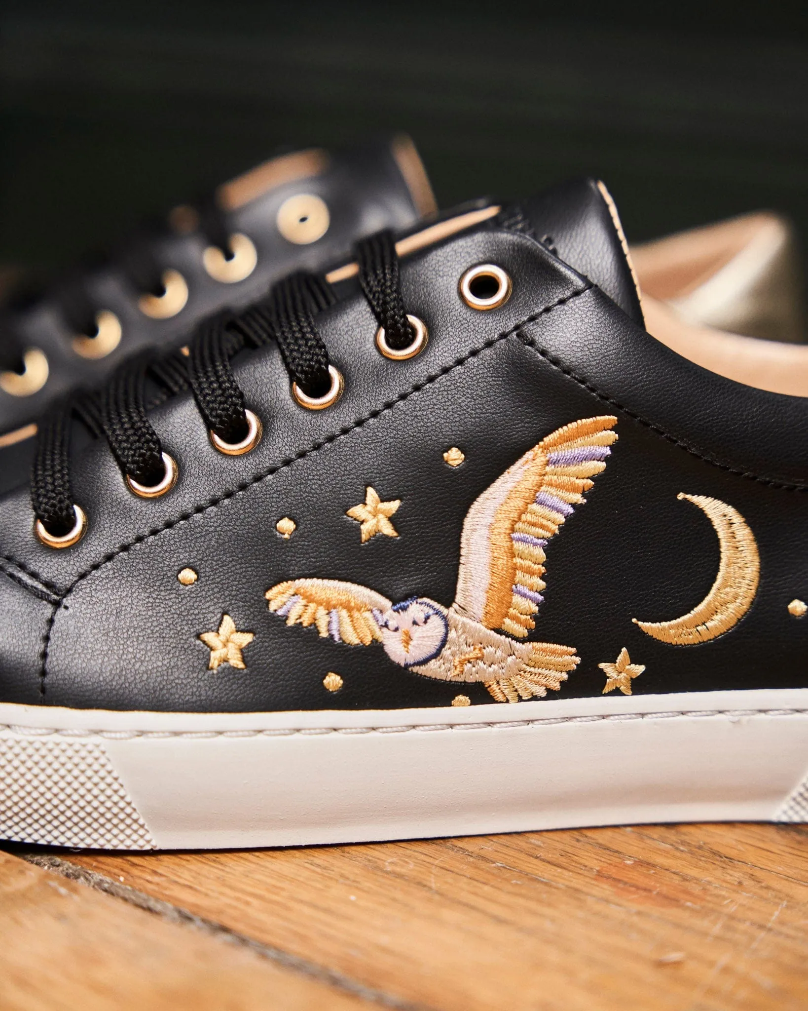 Virevolte Recycled Vegan Leather Embroidered Sneakers | Black Gold