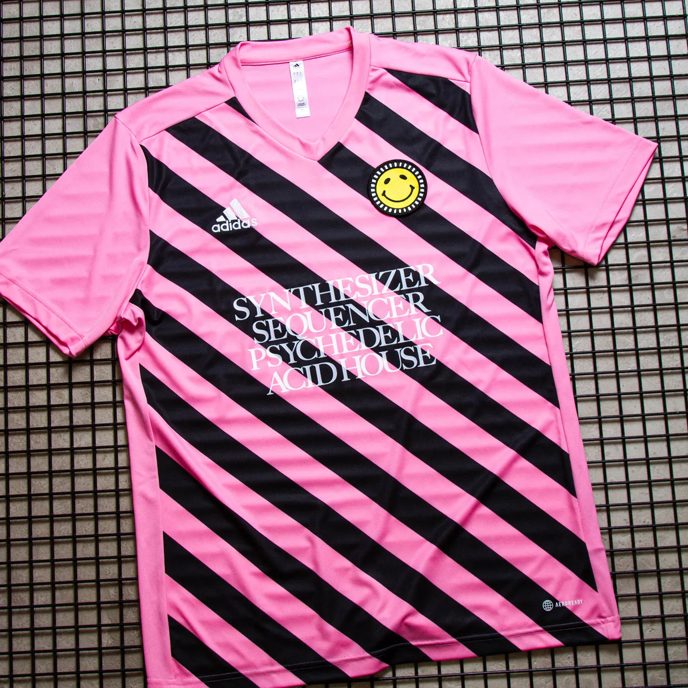 Wasted Heroes FC Entrada 22 - Training Jersey - Striped Pink Glow